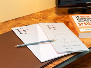 ¿Cuál es la política de cancelación de nuestro hotel en Santiago?