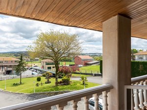 ¡Descansa en nuestro hotel cerca de Santiago!