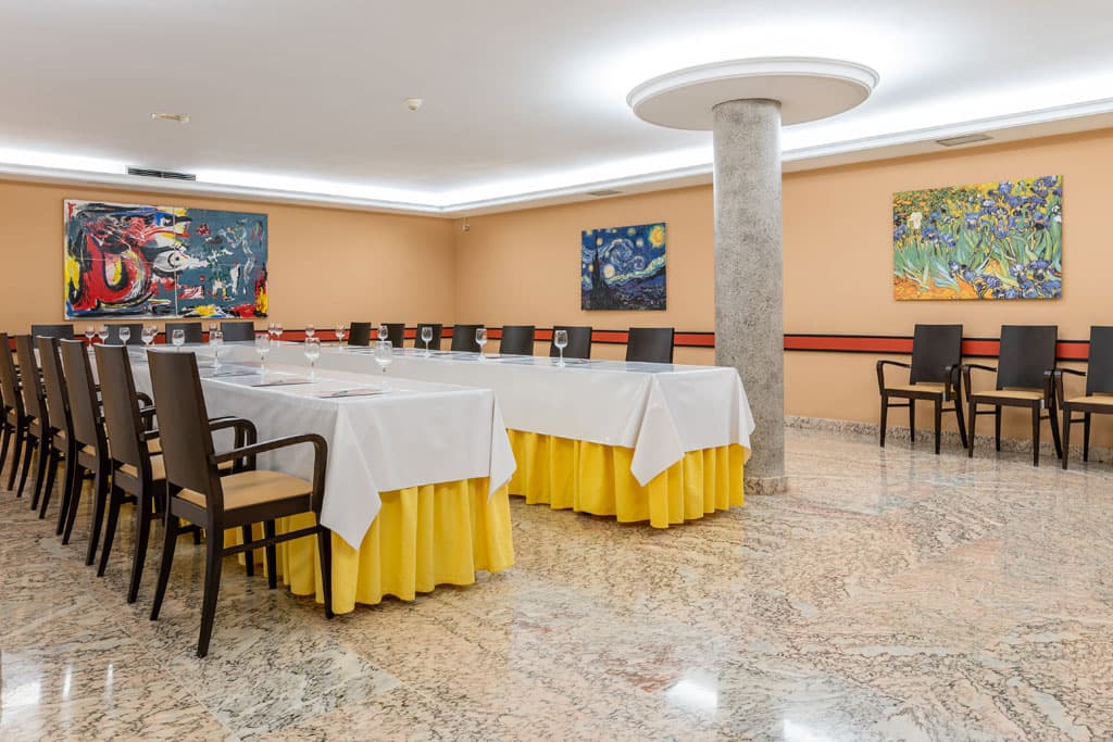 Menús personalizados para grupos en Hotel Castro, Santiago