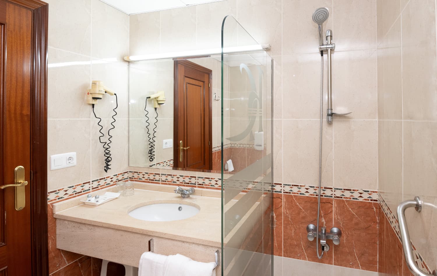 Instalaciones de Hotel Castro