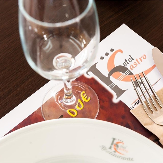 Reserva una cena especial con tu pareja en Hotel Castro