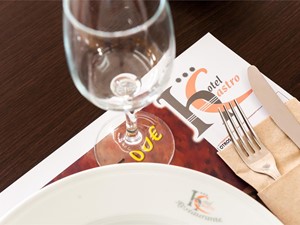 Reserva una cena especial con tu pareja en Hotel Castro